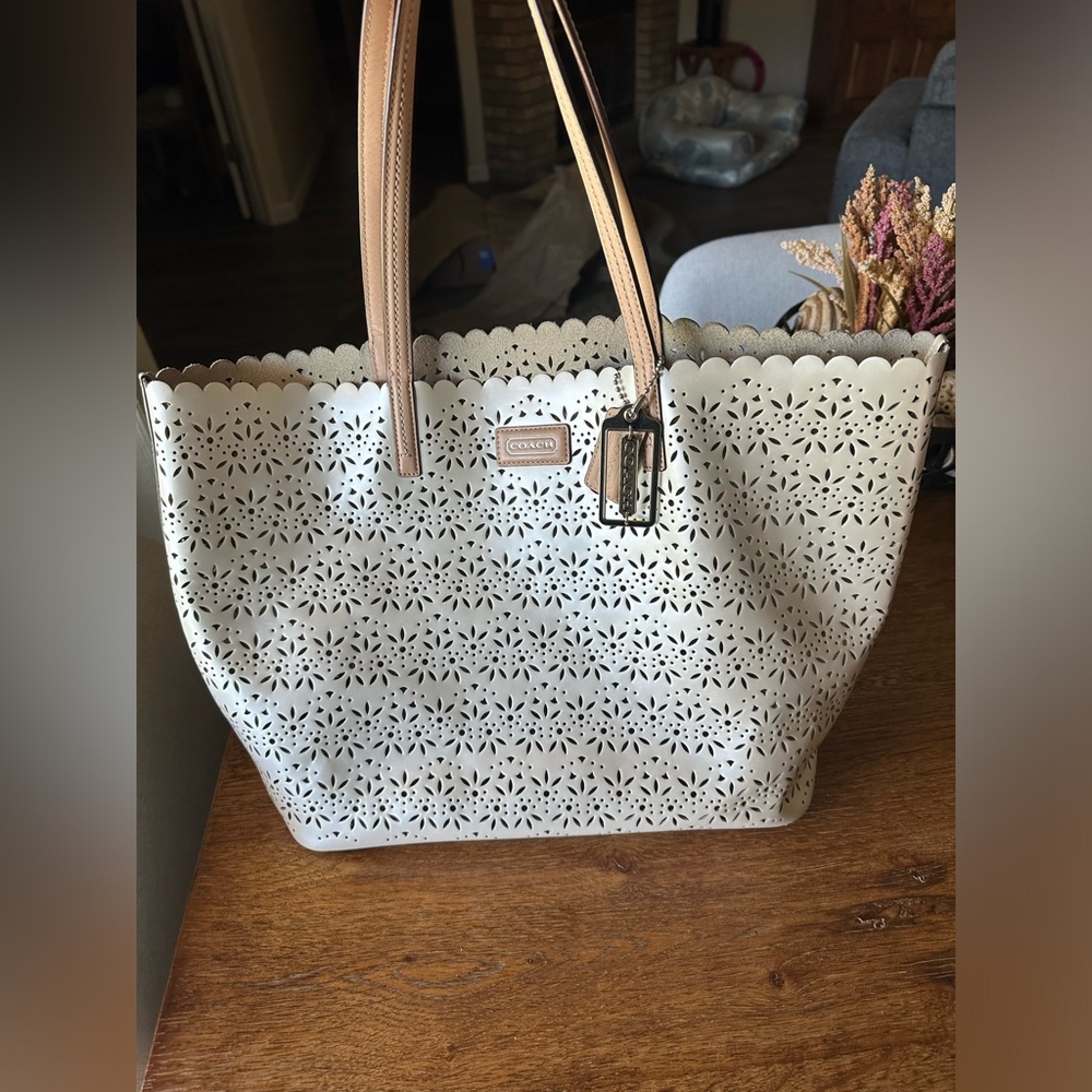 Coach City Tote - Laser Cut Pearl White
